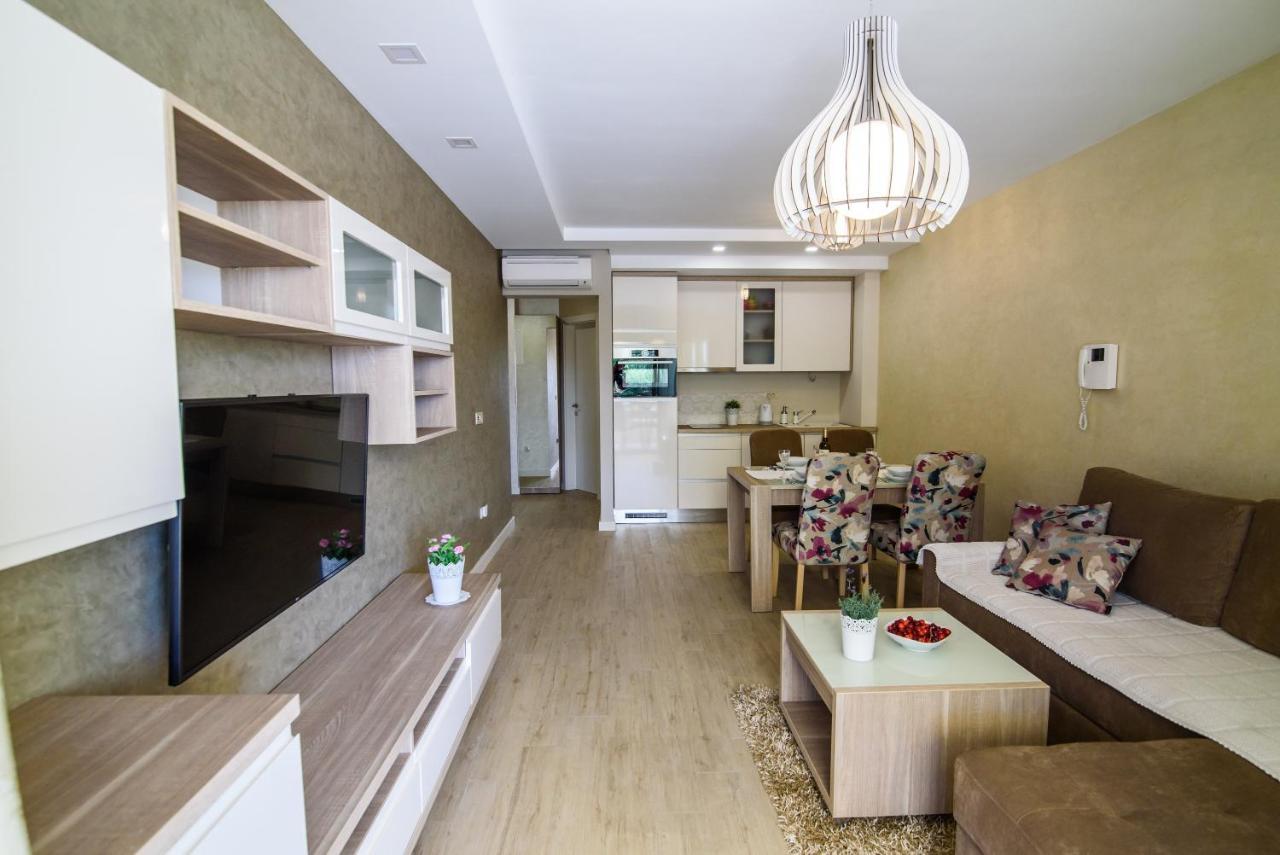 Apartments Leone Lukas Promajna Szoba fotó