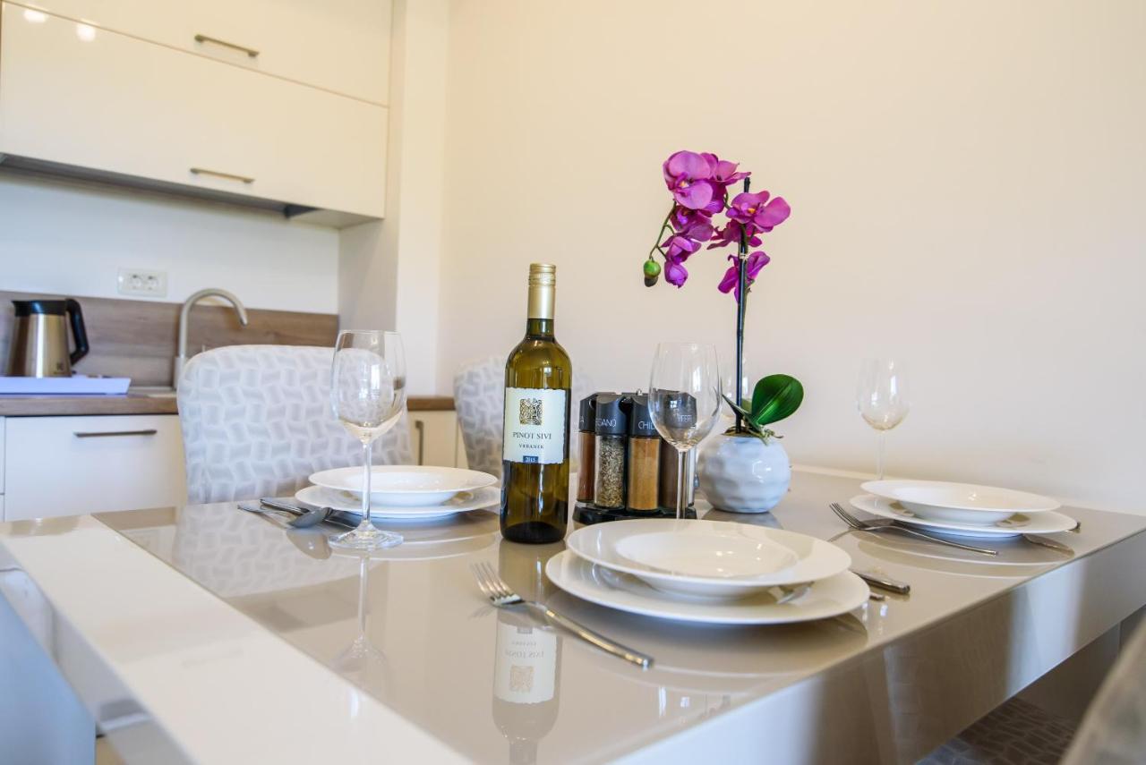 Apartments Leone Lukas Promajna Szoba fotó