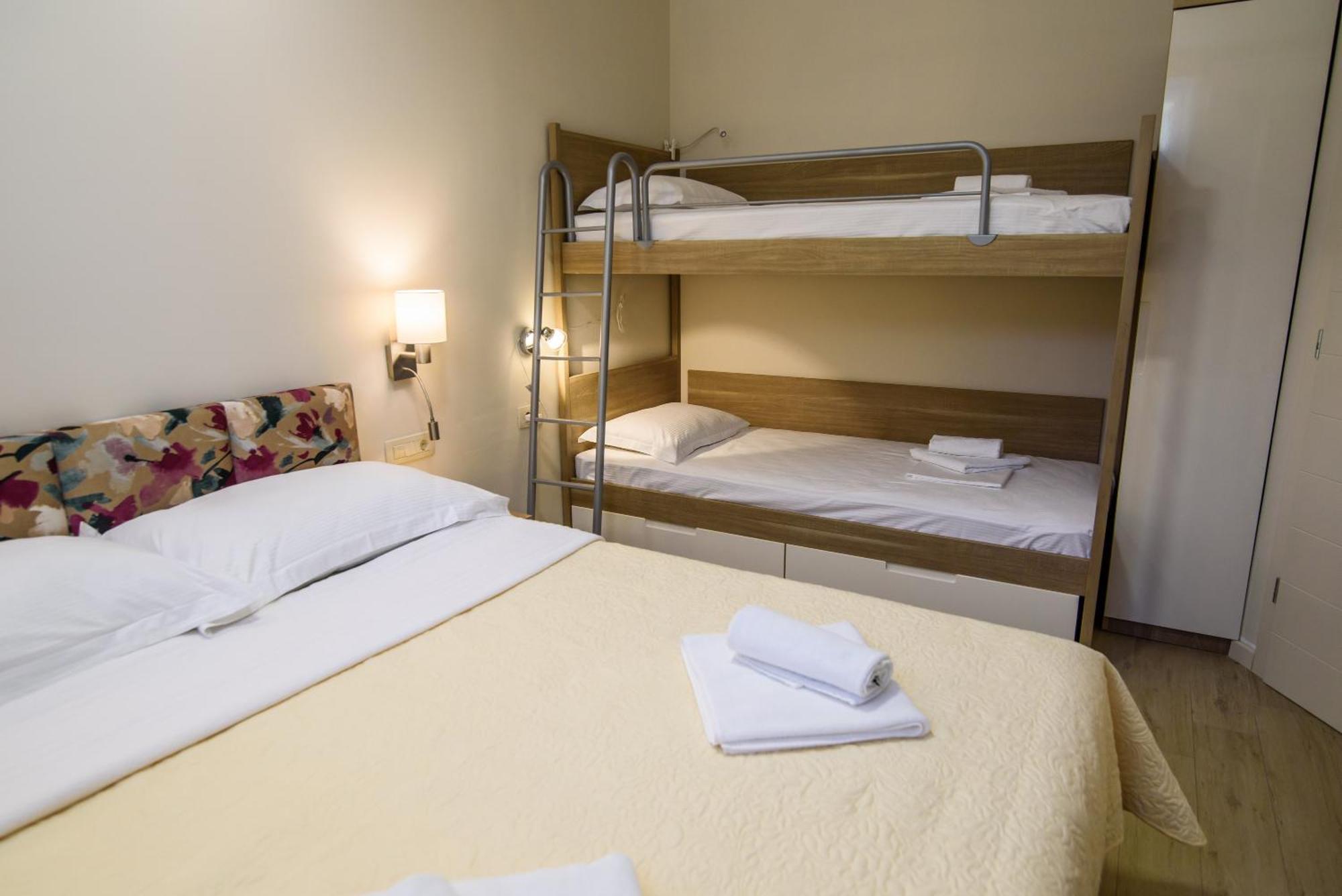 Apartments Leone Lukas Promajna Szoba fotó
