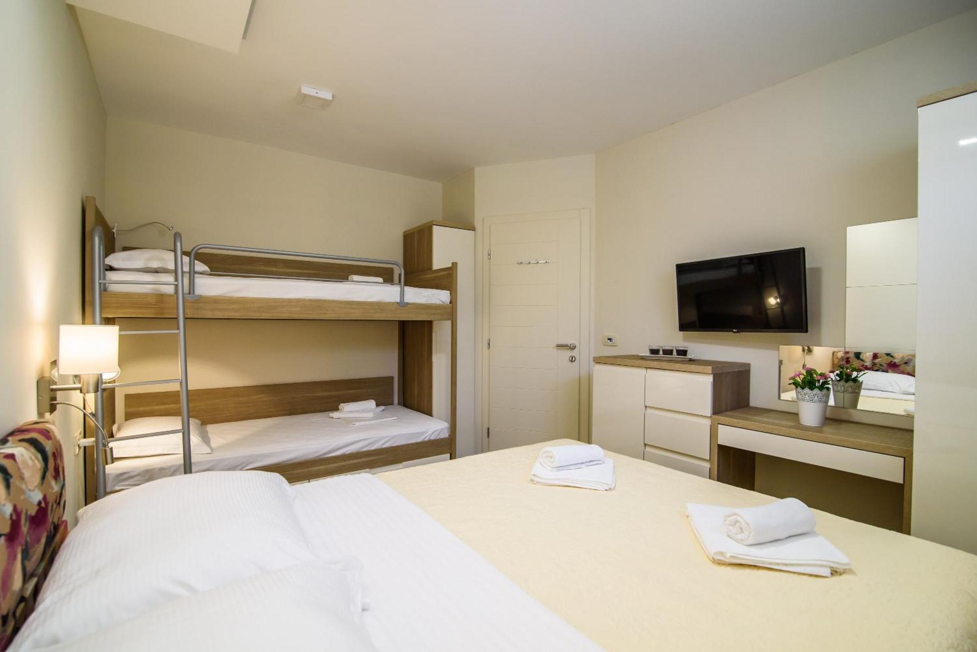 Apartments Leone Lukas Promajna Szoba fotó