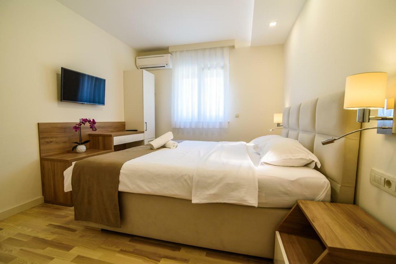 Apartments Leone Lukas Promajna Kültér fotó
