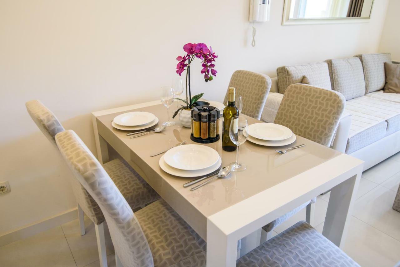 Apartments Leone Lukas Promajna Kültér fotó