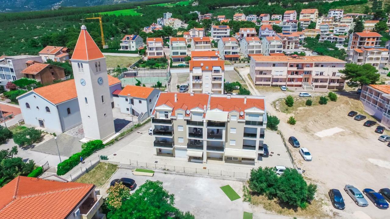 Apartments Leone Lukas Promajna Kültér fotó
