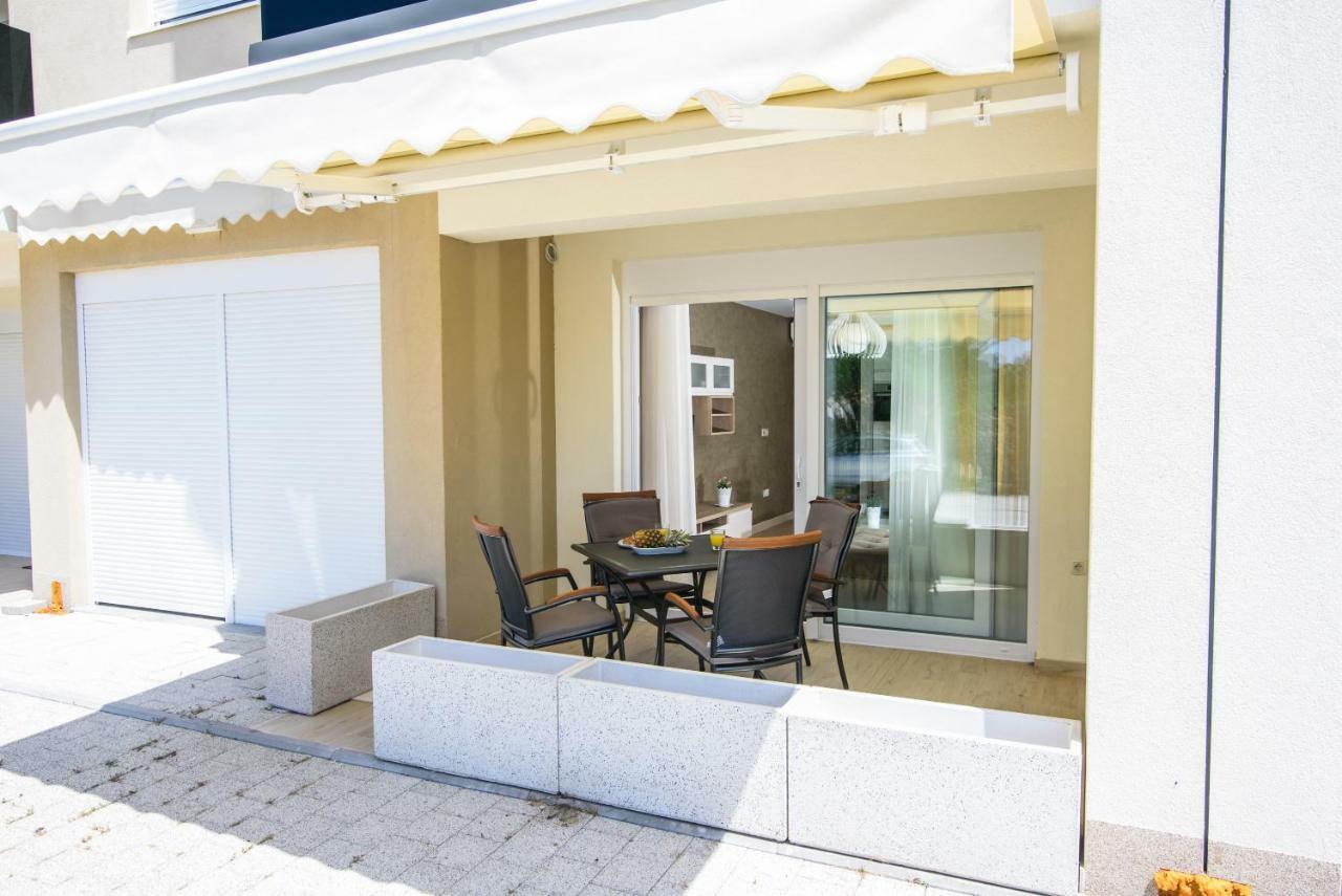 Apartments Leone Lukas Promajna Kültér fotó